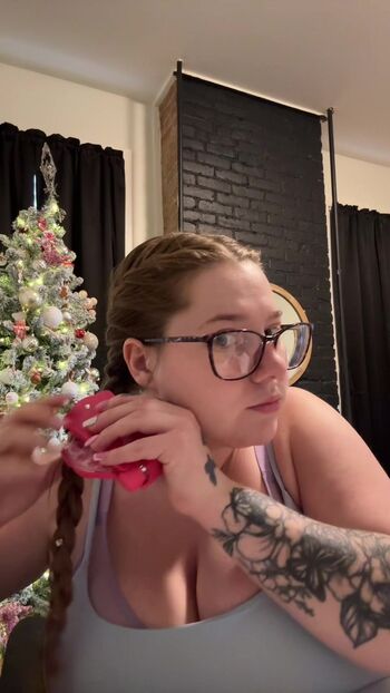 Full leaked Theycallmelilvan private photo
