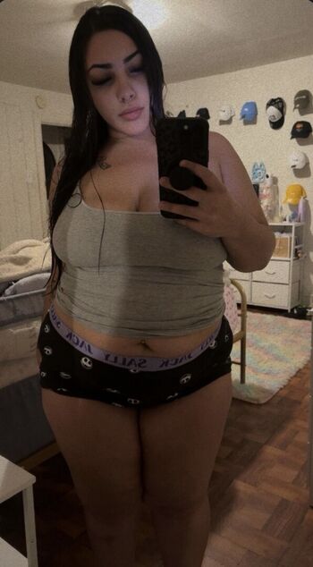 Full leaked Thick baddie private photo