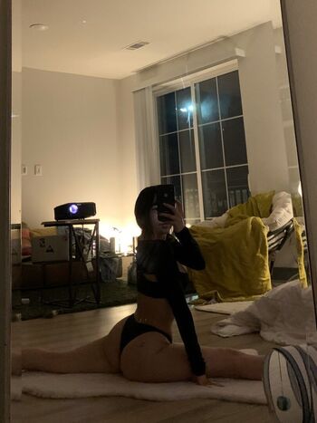 Full leaked Thisbicthdied private photo