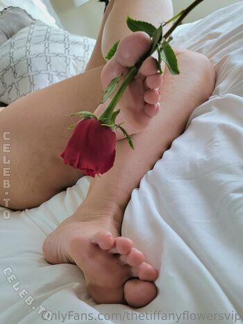 Full leaked Tiffany flowers private photo