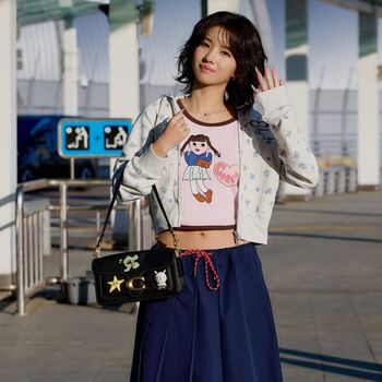 tiny.pretty.j