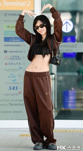 tiny.pretty.j