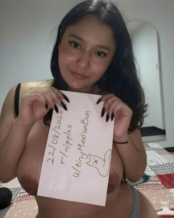 Full leaked Tinymexicanbun private photo