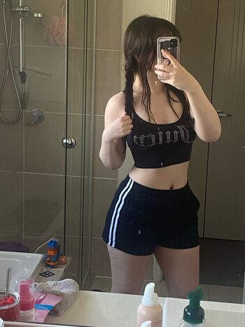Full leaked Tinynoob private photo