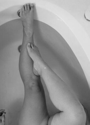 tittiesandfeetiesfree