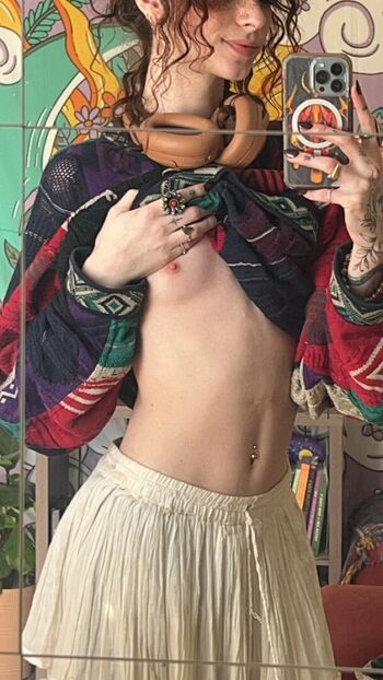 Full leaked Tomis party private photo