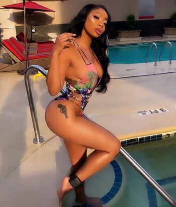 Full leaked Tommie lee private photo