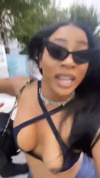 Full leaked Tommie lee private photo