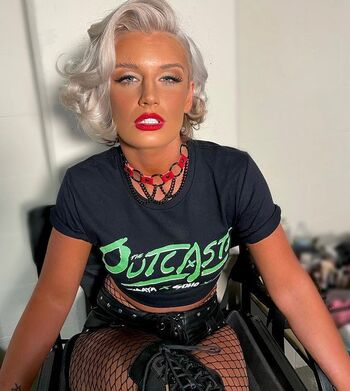 Full leaked Toni storm aew private photo