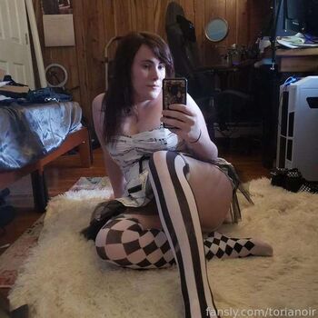 Full leaked Torianabee private photo