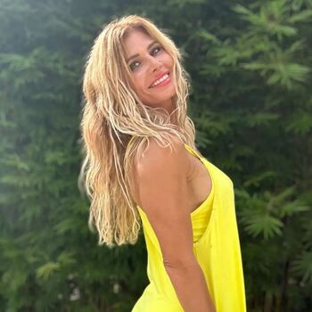 Full leaked Torrie wilson private photo