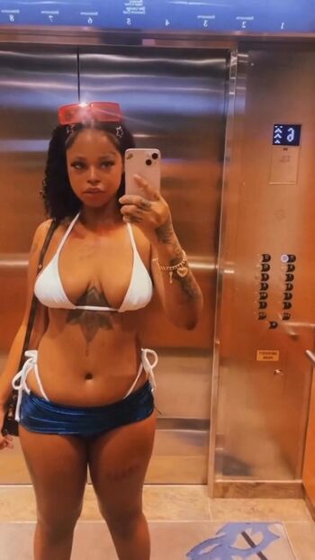 Full leaked Treasurebby private onlyfans photo