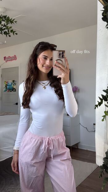 Full leaked Trinity webb private photo