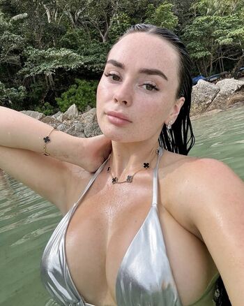 Full leaked Trinityjane private photo