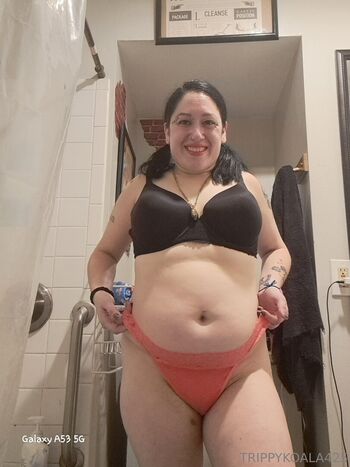 Full leaked Trippykoala private photo