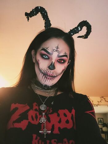 Full leaked Tsdemoness private photo