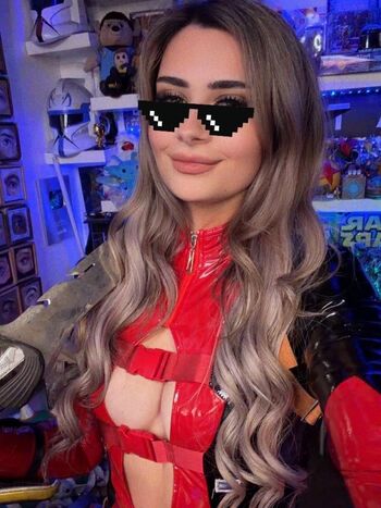 Leaked Who is this / private photo viral onlyfans