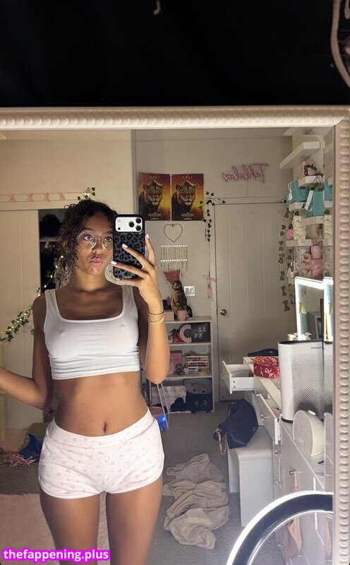https: / ttahlula Foto OnlyFans Nua #200