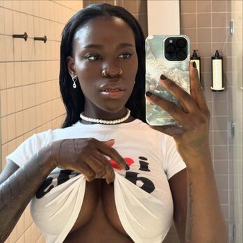 Full leaked Tucha sambu private photo