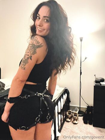 Full leaked Twomgovercsquared page private photo