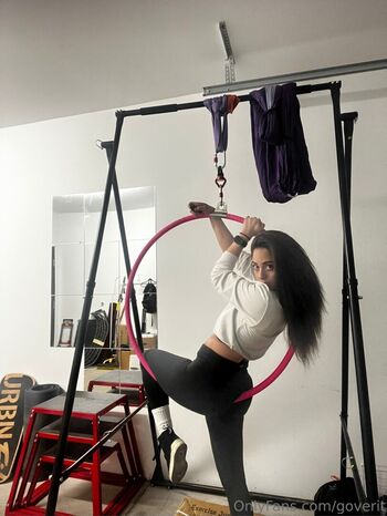 Full leaked Twomgovercsquared private photo