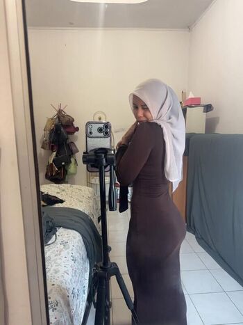 Full leaked Tyaa mutia private photo