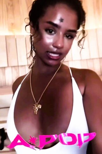 Full leaked Tyla private photo