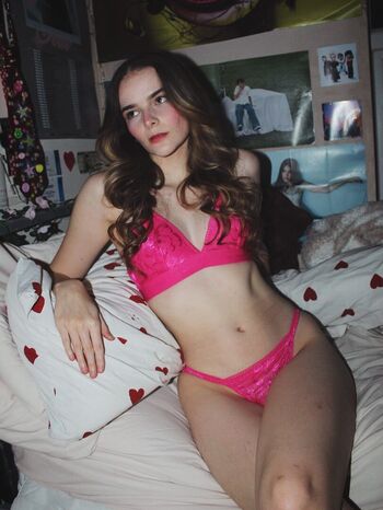 Full leaked Ughmollyy private photo