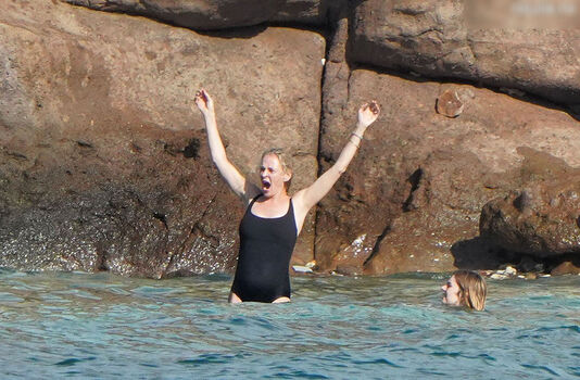 Full leaked Uma thurman private photo