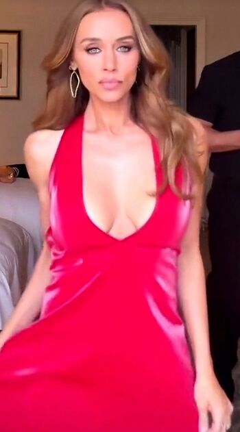 Full leaked Una healy private photo