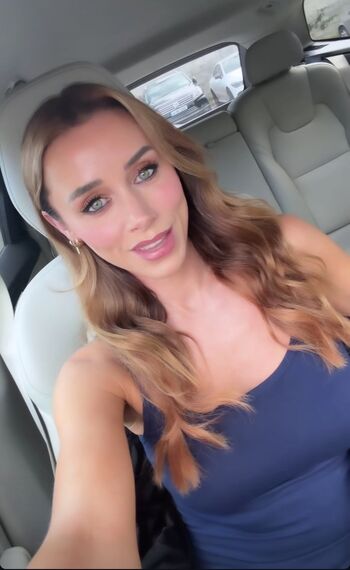 Una Healy