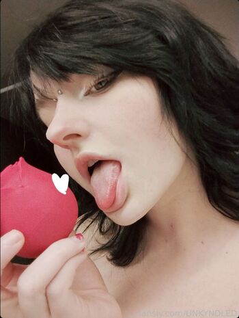 unkyndled / rotgoddess