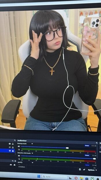 Full leaked Upminaa page private photo