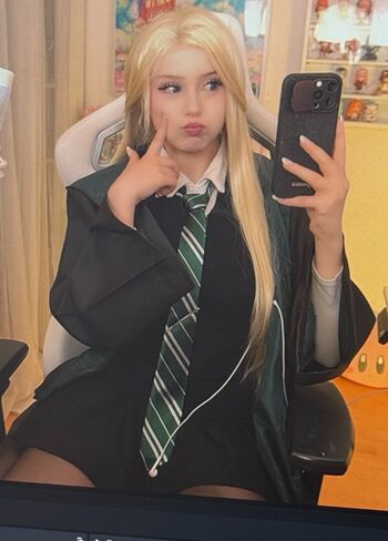 Full leaked Upminaa private photo