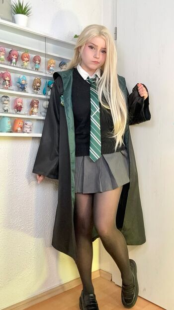 Full leaked Upminaa  page private photo