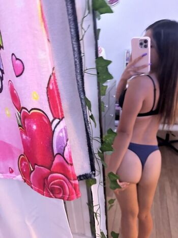 Full leaked Urfavvhoang private photo