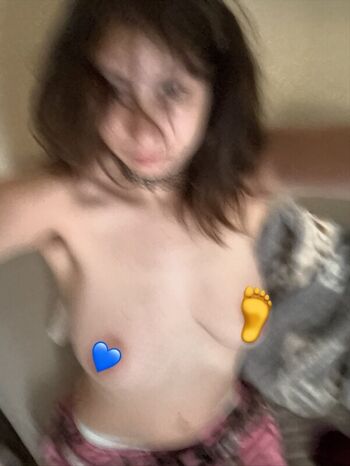 Full leaked Urfinalkiss private photo