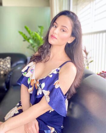 Full leaked Urvashi pardeshi private photo