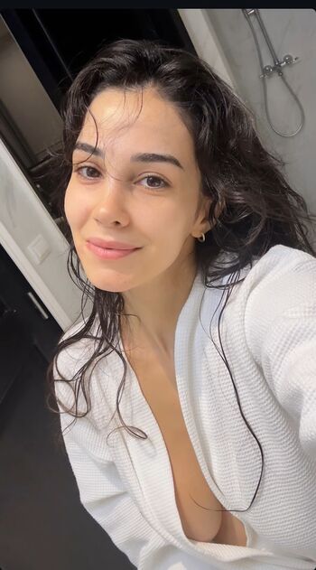 Full leaked Vahide bulu private photo