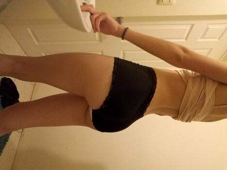 Full leaked Valecast page private photo