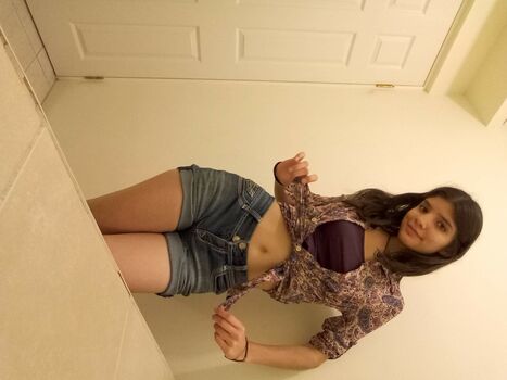 Full leaked Valecast page private photo