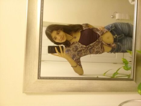 Full leaked Valecast private photo