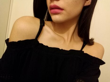 Full leaked Valecast private photo