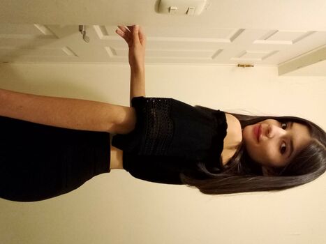 Full leaked Valecast private photo