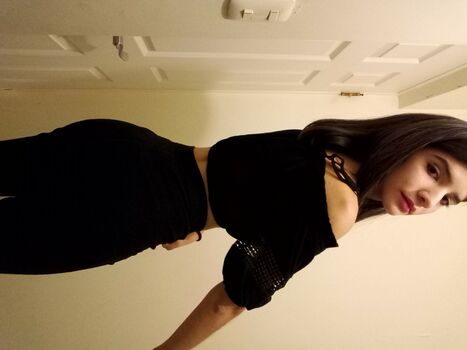 Full leaked Valecast private photo