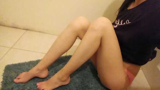 Full leaked Valecast private photo