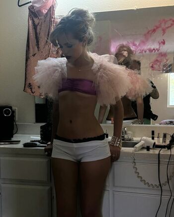 Full leaked Valentiinarose page private photo