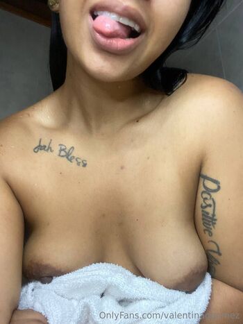 Full leaked Valentinaggomez page private photo
