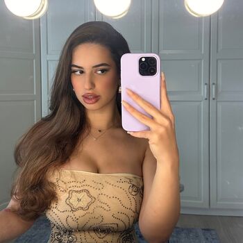 Full leaked Valeria private photo