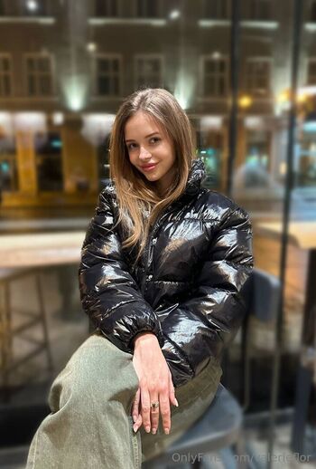 Full leaked Valerieflor private photo